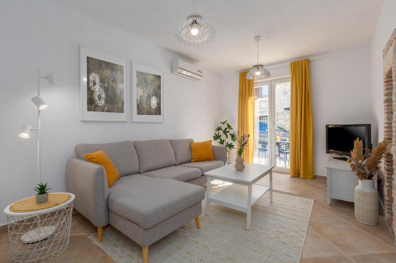 Agata Apartment *