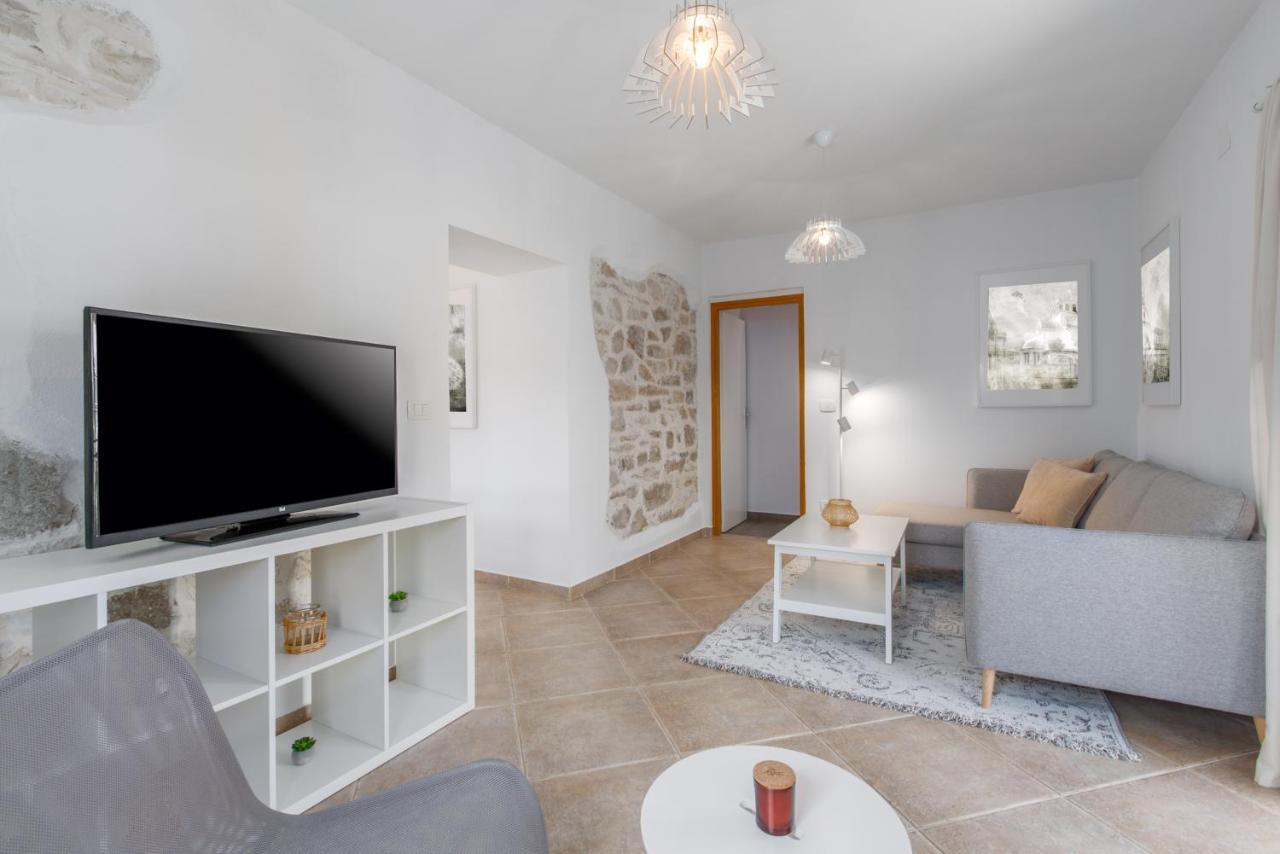 Apartment Agata *