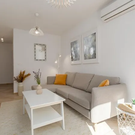 Apartments Agata Novigrad Istria Exterior foto
