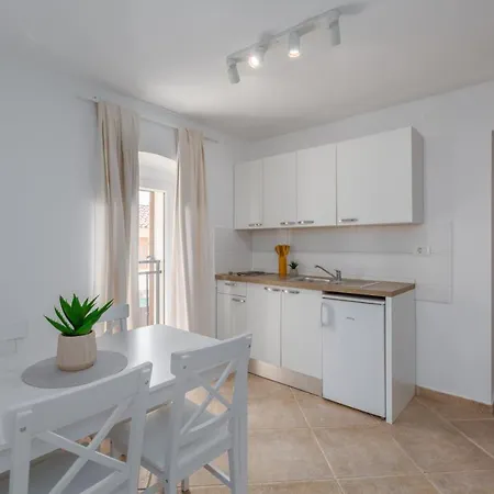 Apartments Agata Novigrad Istria Exterior foto