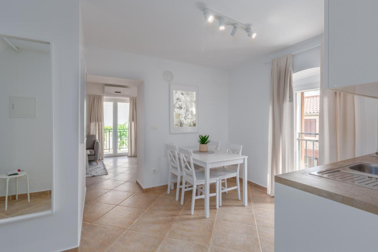 Agata Apartment *